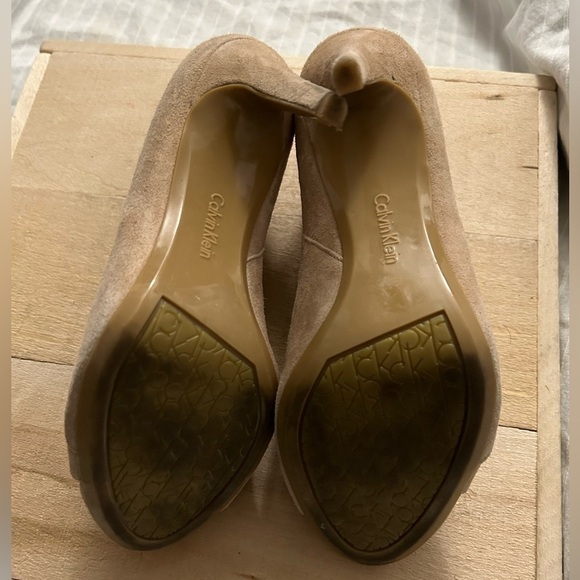 Womens Calvin Klein Nastassia Peep Toe Open Side Boots, Desert Sand Size 7.5 - Picture 9 of 9
